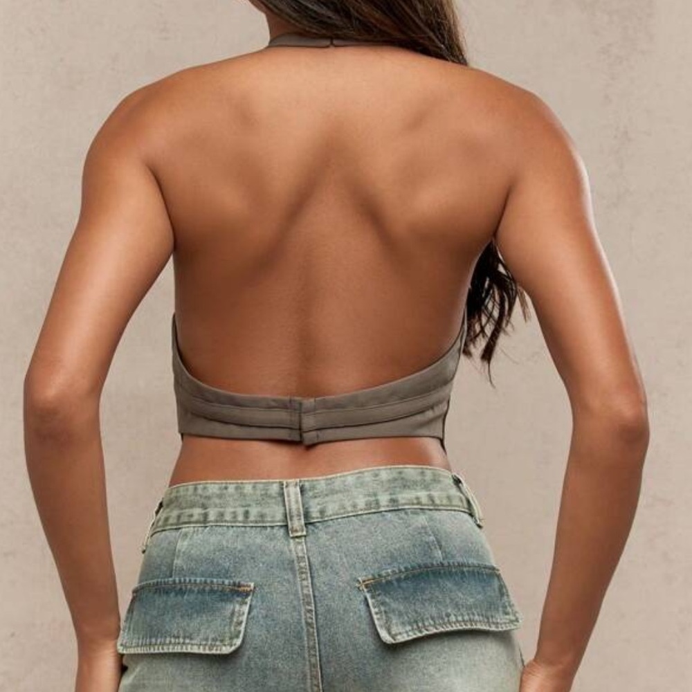 MISSGUIDED HALTER TOP - Picture 2 of 4
